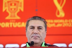 Nigeria : José Peseiro a consenti à une baisse de salaire pour prolonger