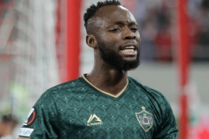 Owusu Kwabena cap sur Kayser