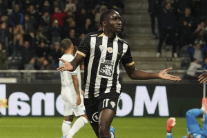 Sidiki Chérif : Une Étoile Montante du Football Français à Angers
