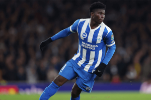 Carlos Baleba entre Bayern et Manchester United : Brighton fixe le cadre