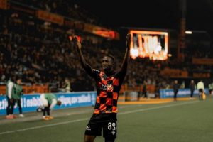 Le FC Lorient veut sécuriser Sambou Soumano