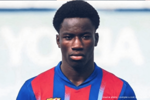 Ebrima Tunkara signe son premier contrat professionnel au FC Barcelone