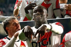 Nobel Mendy : après le Barça, l'Atlético de Madrid entre dans la danse pour le roc sénégalais du Rayo Vallecano