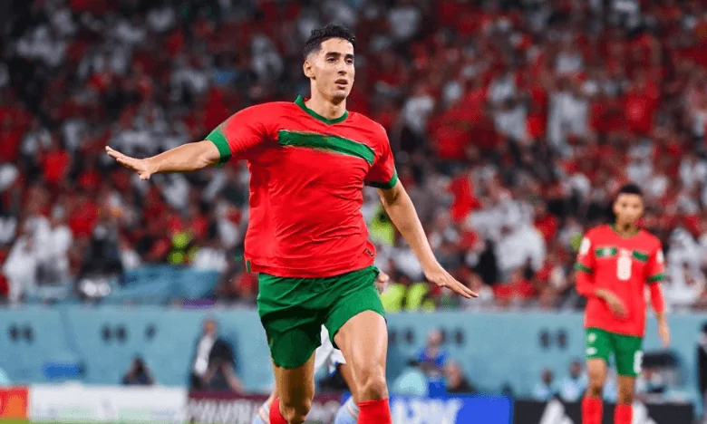 Passe diagonale d’Aguerd vers l’aile, progression tactique de l’OM.