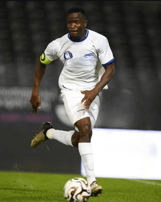 Mohamed Soumah célébrant une victoire avec KAA Gent.