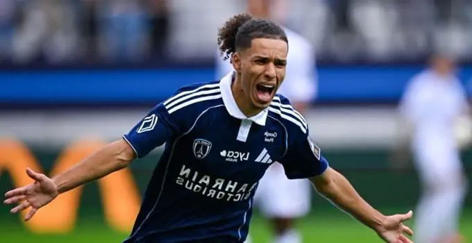 Joueurs du Paris FC lors d'un entraînement avant la CAN.