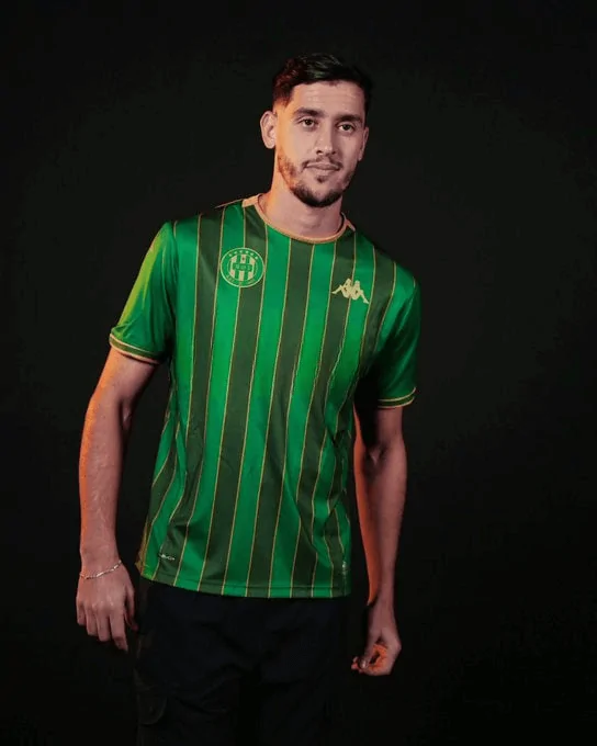 Zineddine Belaïd, défense Algérie: duels gagnés, relance sereine.