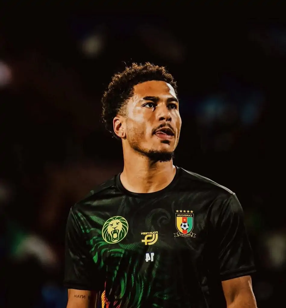 Danny Namaso avec l’AJ Auxerre, attaquant de Porto très courtisé