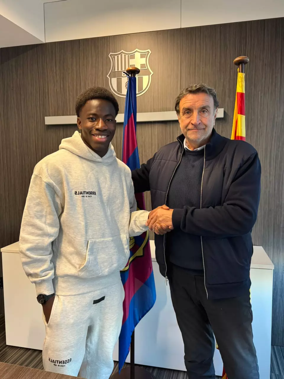 Ebrima Tunkara milieu offensif FC Barcelone Masia formation espoir gambien