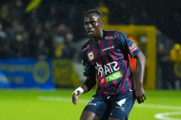 Réunion entre agents pour discuter du transfert de Diouf