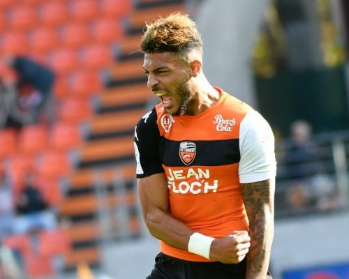 Denis Bouanga salaire et le coût de transfert
