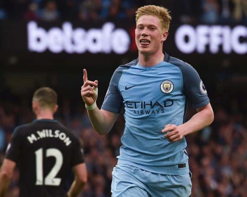 De Bruyne est sur le point de prolonger son contrat avec Man City pour 5 ans. Salaire est de 300+ mille livres par semaine