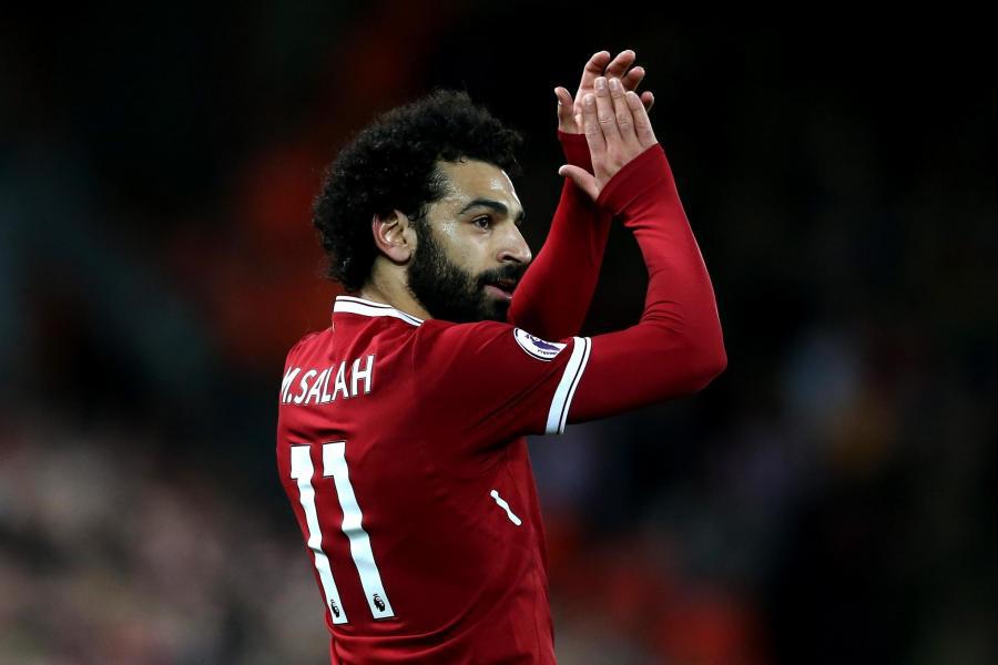 "Mo est un vrai héros" Salah a protégé le sans-abri des passants et lui a donné 100 livres