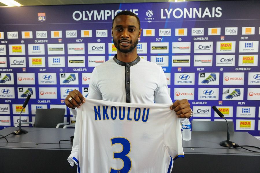 Nkoulou vers la Premier League?
