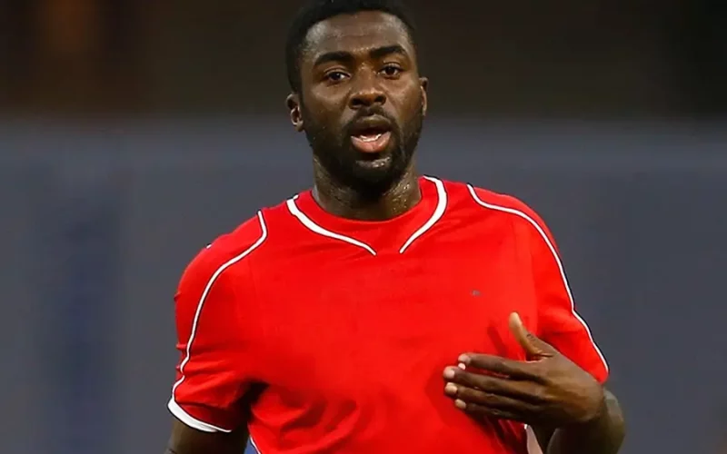 Kolo Touré sur le banc avec l’équipe première de Manchester City