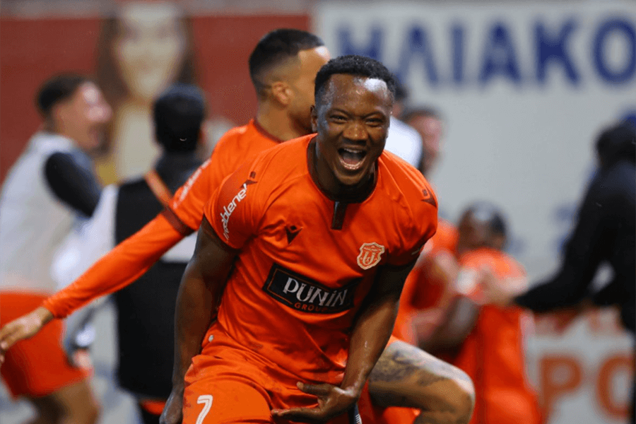 Aboubacar Doumbia célébrant une passe décisive en club