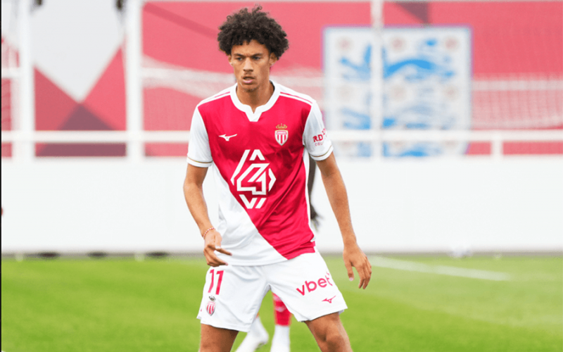 Maghnes Akliouche sous les couleurs de Monaco