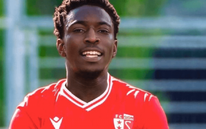 Papa Magueye Gaye à l’entraînement avec le maillot du Sénégal