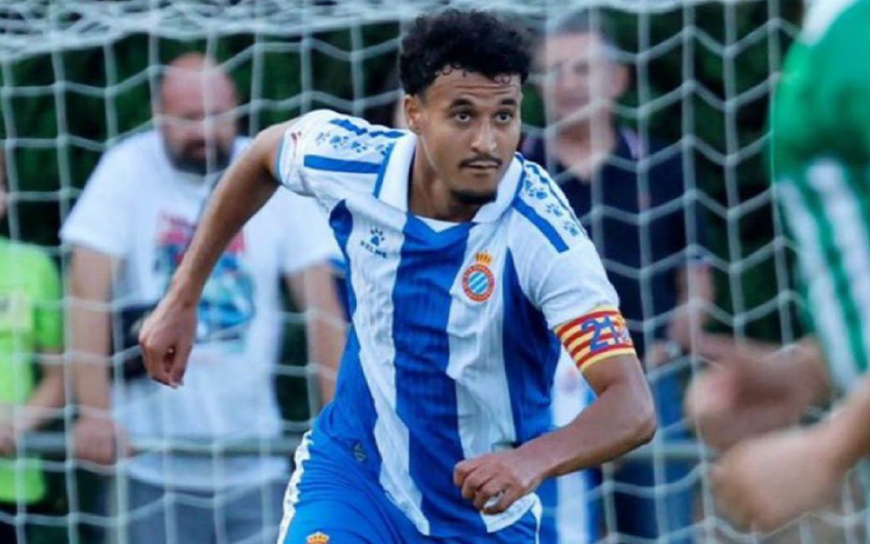 Omar El Hilali célébrant sous les couleurs de l’Espanyol