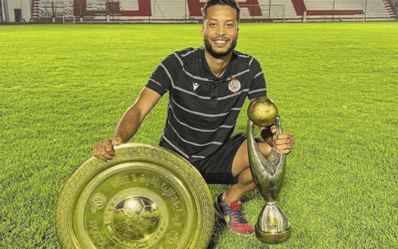 Zouhair El Moutaraji de retour au Wydad, signature de deux ans