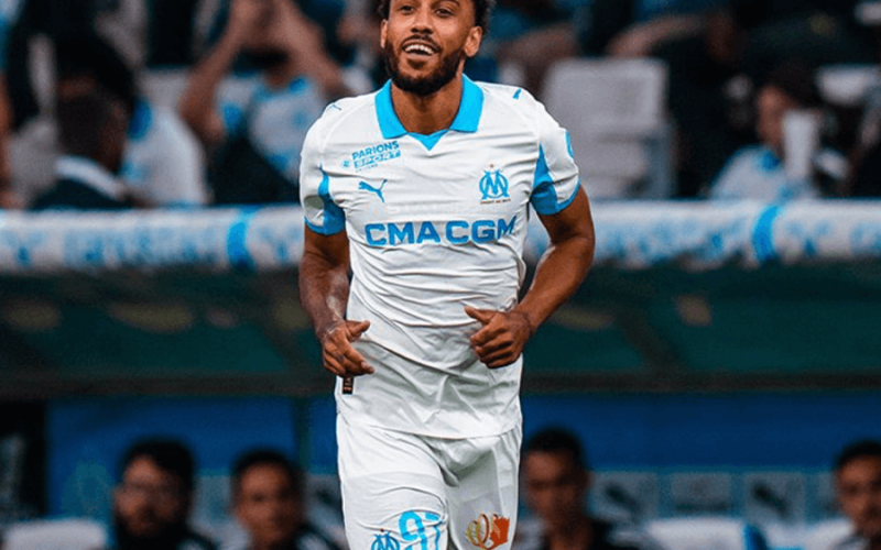Pierre-Emerick Aubameyang lors de sa présentation à l’Olympique de Marseille