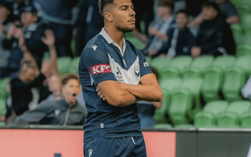 Zinédine Machach officialise sa signature à la RS Berkane