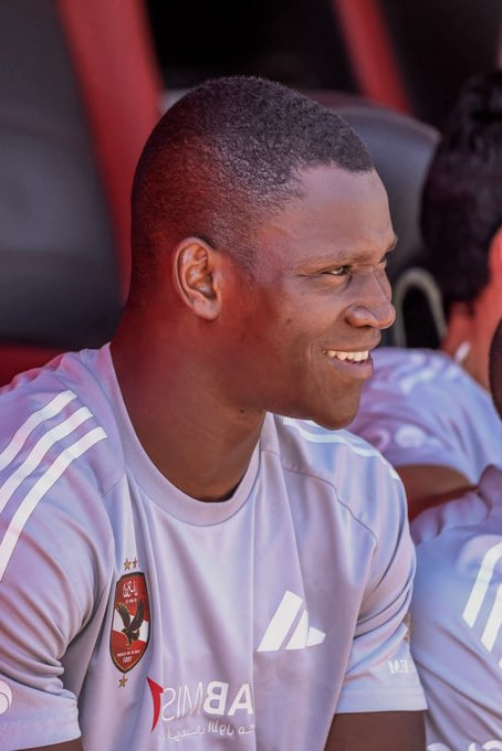 Aliou Dieng en action avec Al Ahly lors d'un match.