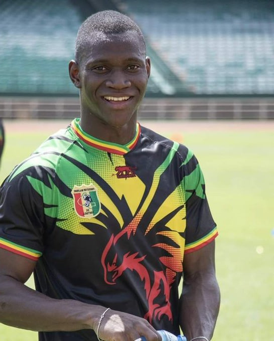 Aliou Dieng en action avec Al Ahly lors d'un match.