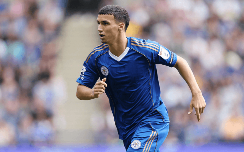 Bilal El Khannouss lors d'un entraînement avec ses coéquipiers.