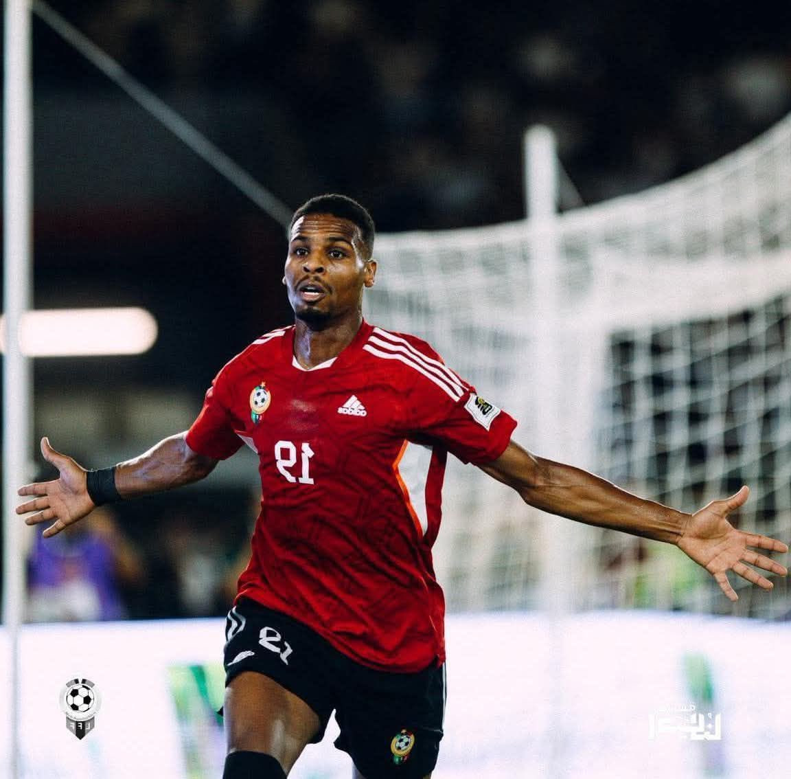 Supporters du Cap-Vert célèbrent l'égalisation: Supporters du Cap-Vert en liesse après le but égalisateur.