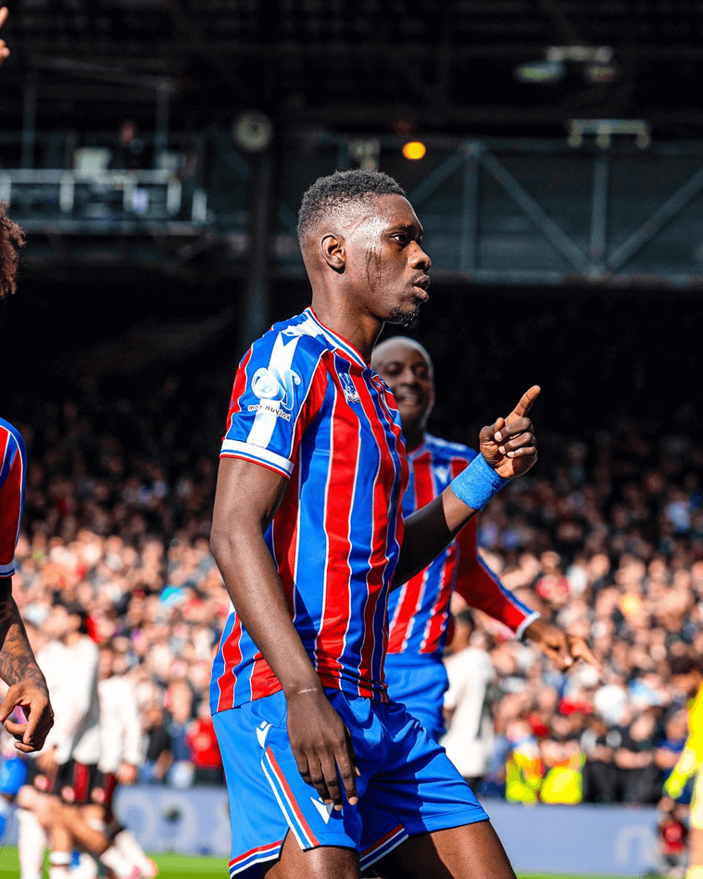 Ismaïla Sarr enflamme Anfield avec un doublé mémorable
