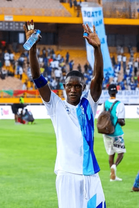 Lassina Coulibaly en action sur le terrain.