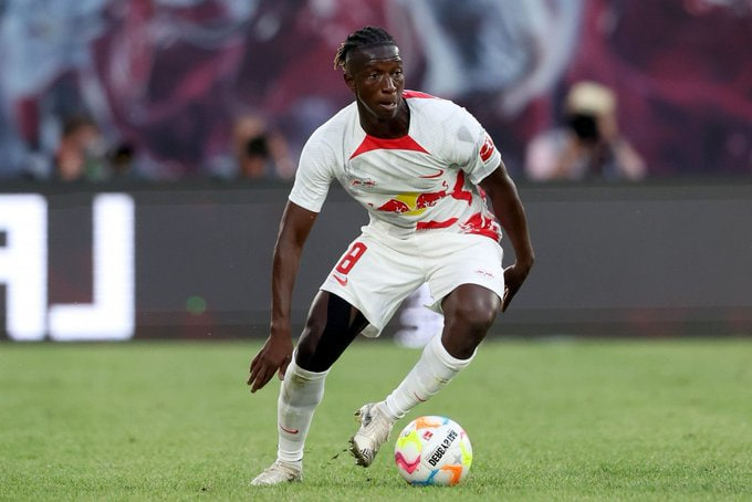Amadou Haidara lors d'une première séance d'entraînement avec Lens.