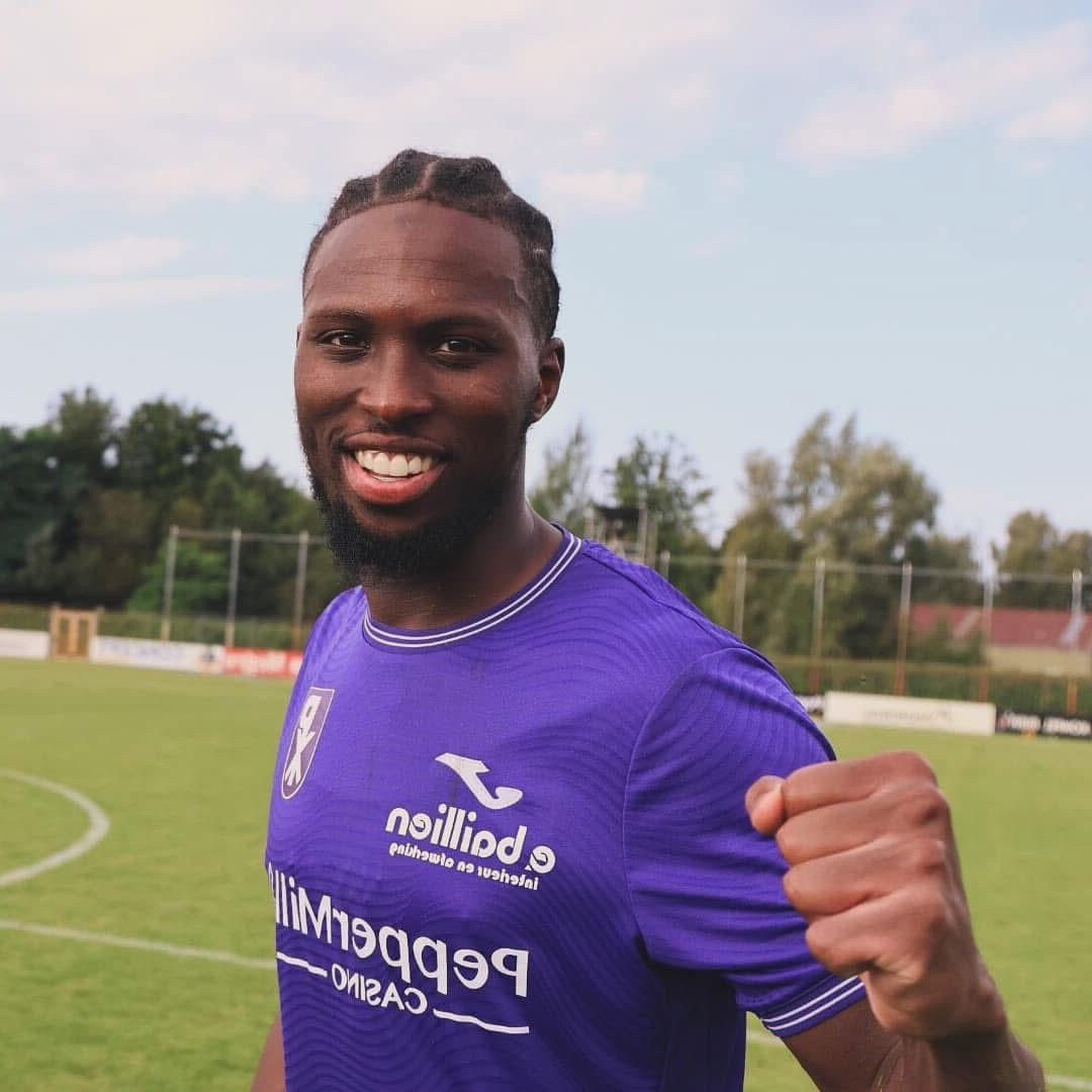 Celebration de Bafodé Dansoko après un but cette saison.