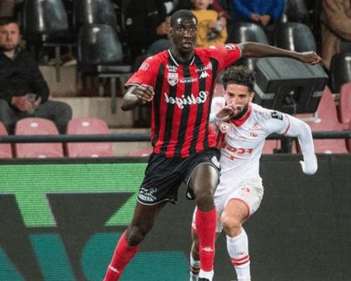 Kalidou Sidibé : Vers une Prolongation Cruciale avec Guingamp