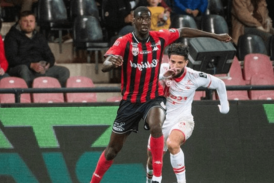 Kalidou Sidibé : Vers une Prolongation Cruciale avec Guingamp