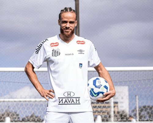 Billal Brahimi vers la Mouloudia d’Alger : un retour stratégique à l’étude