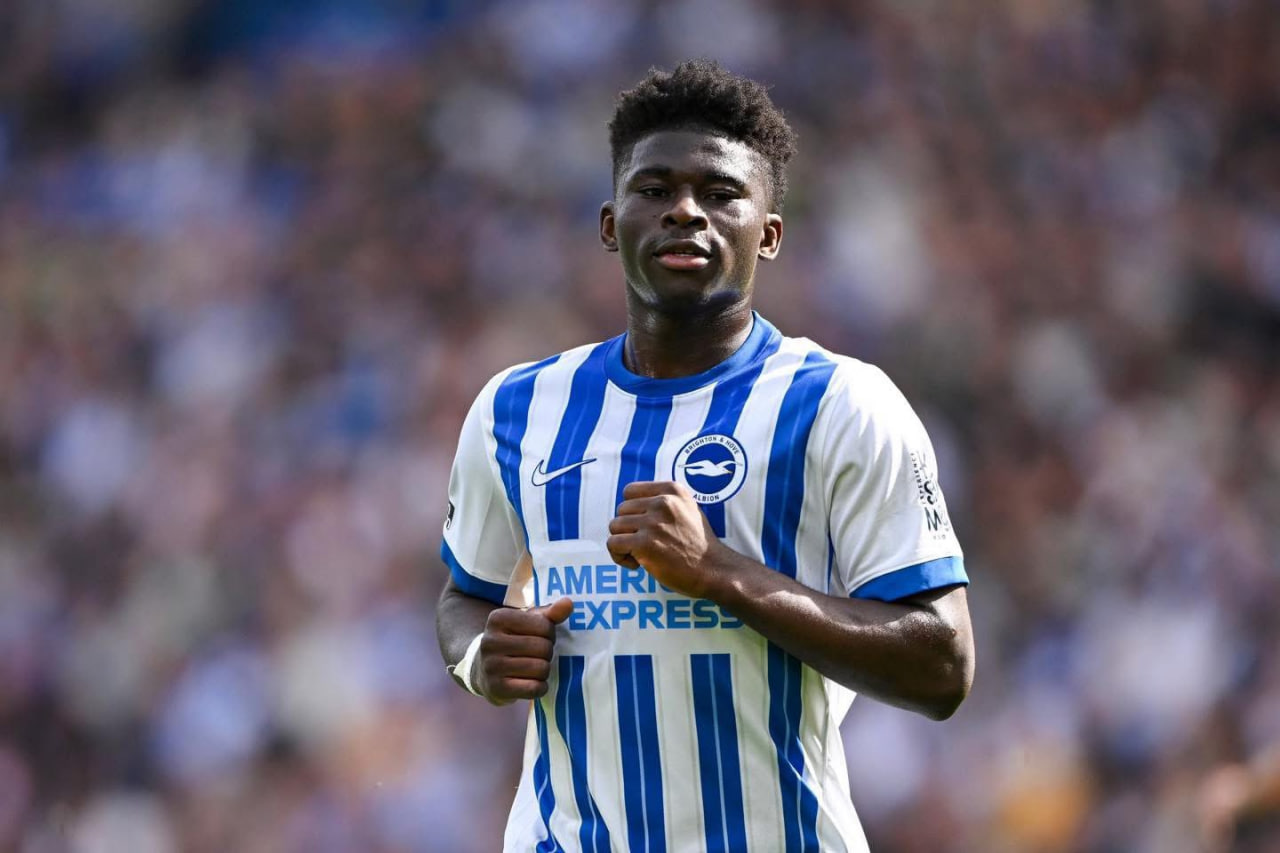 Carlos Baleba milieu défensif Brighton Premier League Cameroun
