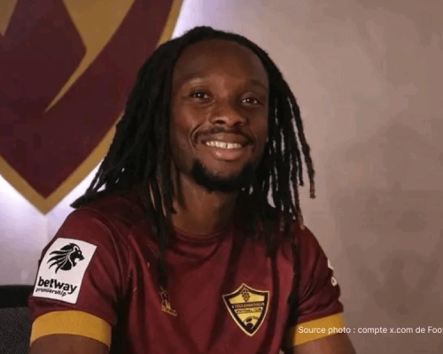 Ndah signe à Stellenbosch : le Nigérian obtient un contrat d'un an et demi après son départ de Pirates