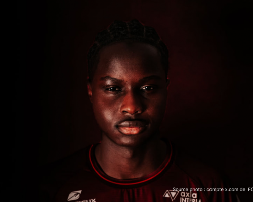 Abdoulaye Nassoko signe son premier contrat professionnel au FC Metz : un défenseur franco-guinéen à suivre de près