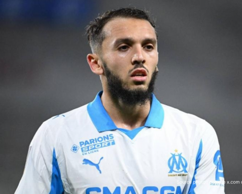 Amine Gouiri portant le maillot de l'équipe nationale algérienne lors d'un match international 2026