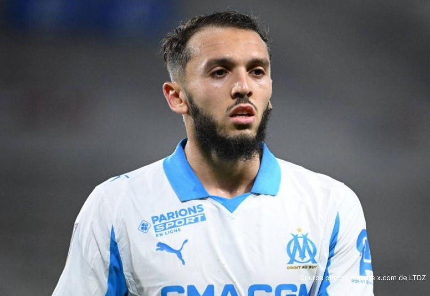 Amine Gouiri portant le maillot de l'équipe nationale algérienne lors d'un match international 2026