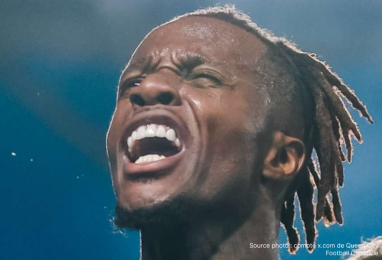 Stade Bank of America Charlotte Caroline du Nord MLS nuit fond violet