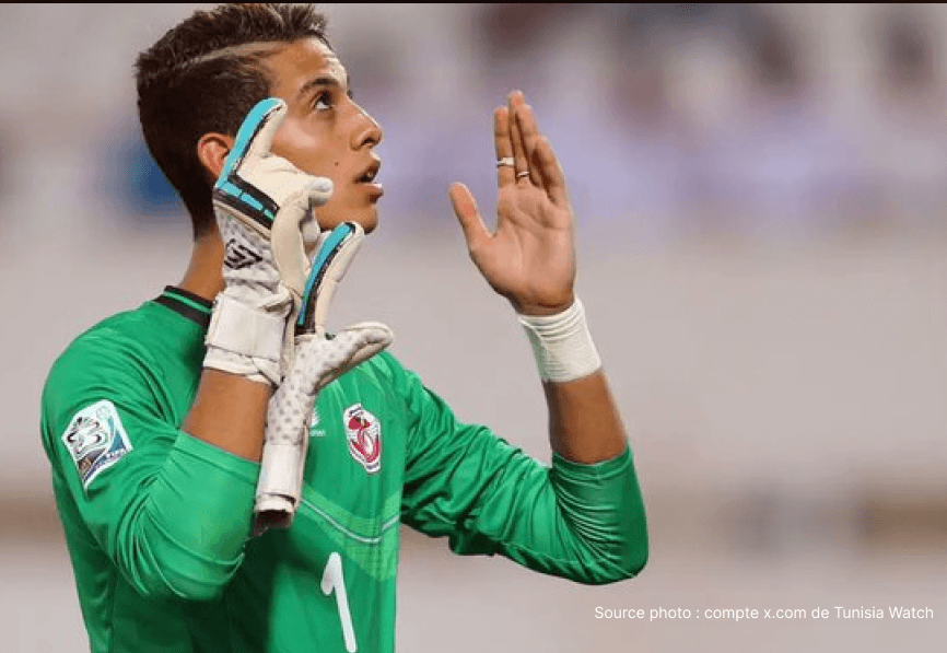 Ben Hessen effectuant un arrêt lors d'un match de championnat tunisien