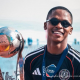 Mpho Padime Phopho jeune milieu de 18 ans d'Orlando Pirates célèbre le titre DStv Diski Challenge au Dobsonville Stadium 9 mai 2026