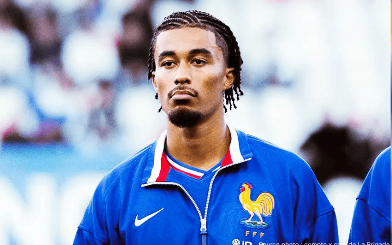 Nathan Zézé défenseur central franco-ivoirien de Neom SC convoité par Crystal Palace Bournemouth Brentford pour la Premier League été 2026