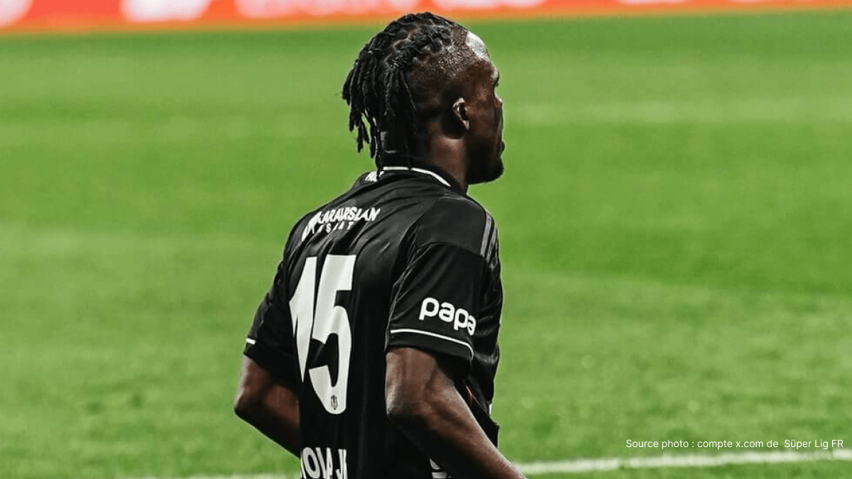 Junior Olaitan : pas de départ de Beşiktaş cet été