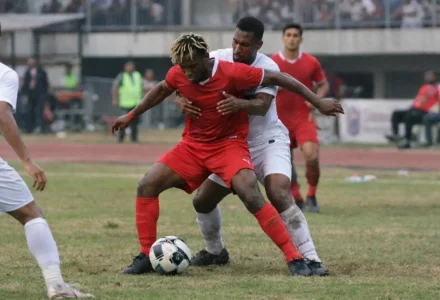 Njabulo Blom rejoint Borneo FC et relance sa carrière en Indonésie