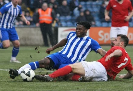 Aaron Tshibola prolonge son aventure avec Kilmarnock