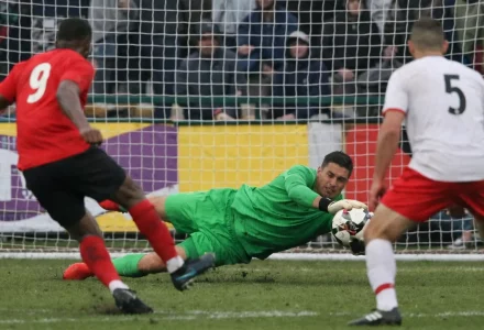 Manchester United mise sur Karl Darlow pour renforcer sa hiérarchie des gardiens